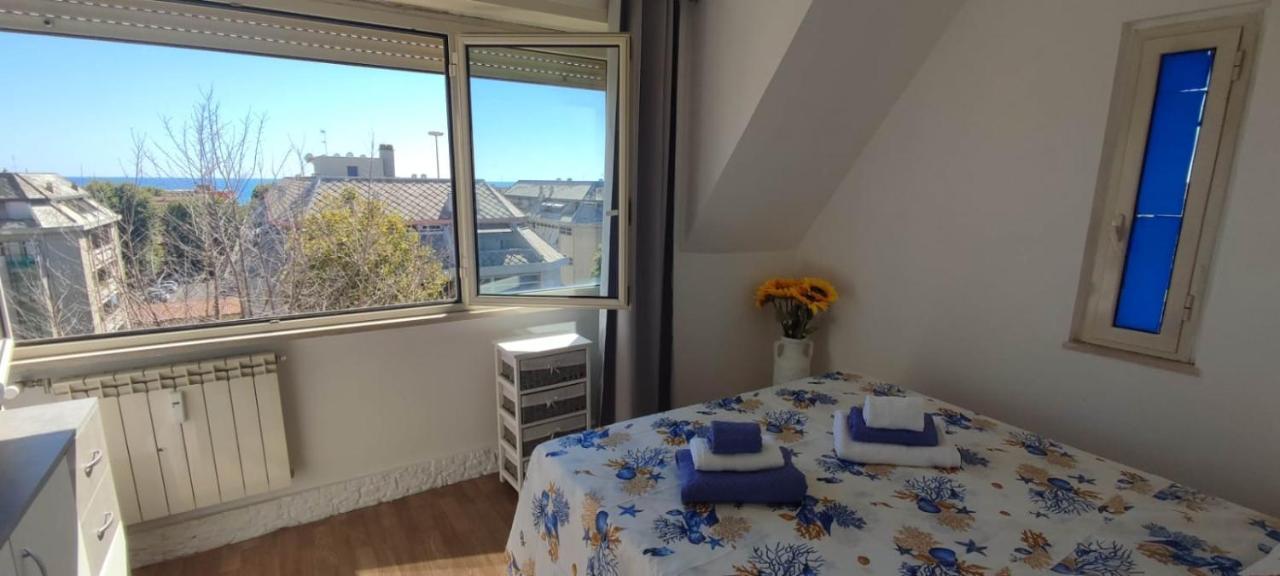 Attico Girasole Διαμέρισμα Λίντο ντι Όστια Εξωτερικό φωτογραφία
